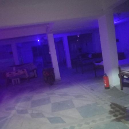 Blue Stone Dormitory Bhopal Værelse billede
