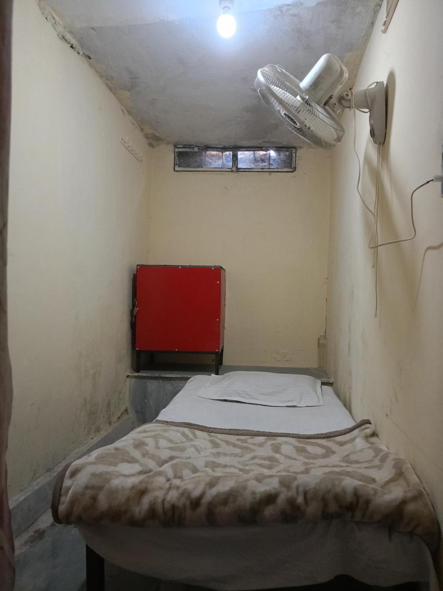 Blue Stone Dormitory Bhopal Værelse billede